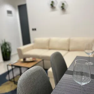 sueo-modern-apartments.hotels-in-tirana.com/