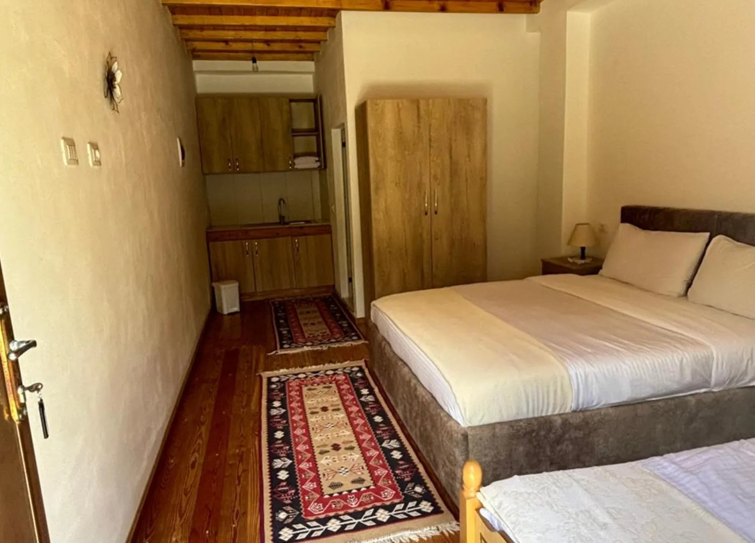 Magic Space Petros Skafias Theth Guest house